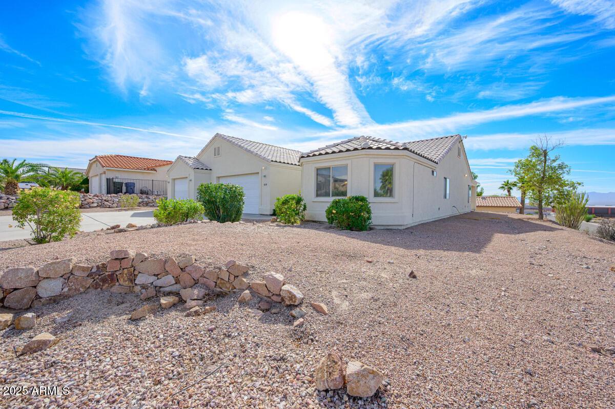 839 Warren Rd., Bullhead City, AZ 86429