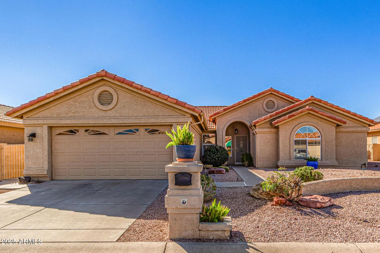 10605 E Hercules Dr., Sun Lakes, AZ 85248