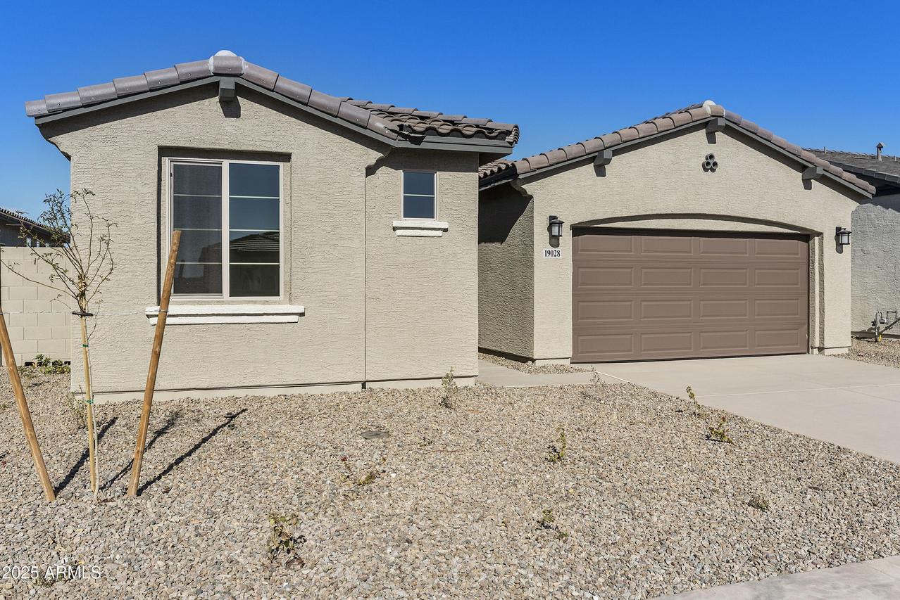 19028 W Rose Ln., Waddell, AZ 85355