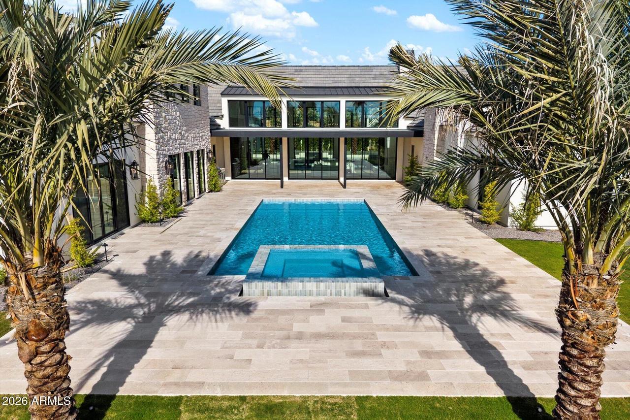 6733 E Exeter Blvd., Scottsdale, AZ 85251