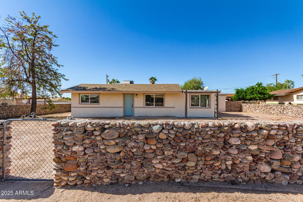 528 N 97th St., Mesa, AZ 85207