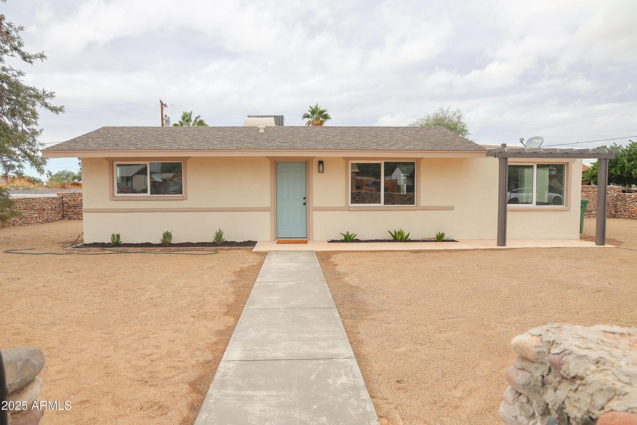 528 N 97th St., Mesa, AZ 85207
