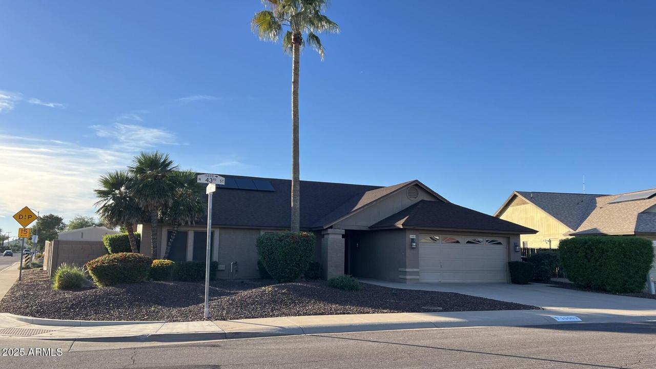 15002 N 43rd St., Phoenix, AZ 85032