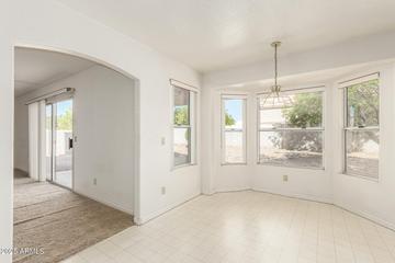 7624 W Mauna Loa Ln., Peoria, AZ 85381