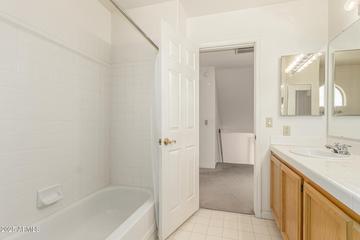 7624 W Mauna Loa Ln., Peoria, AZ 85381