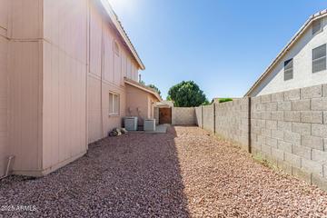 7624 W Mauna Loa Ln., Peoria, AZ 85381