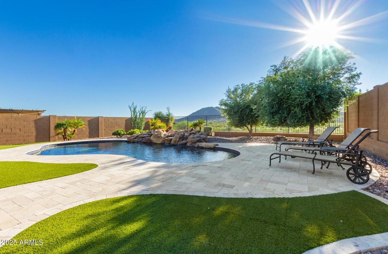 26982 N 80th Ln., Peoria, AZ 85383