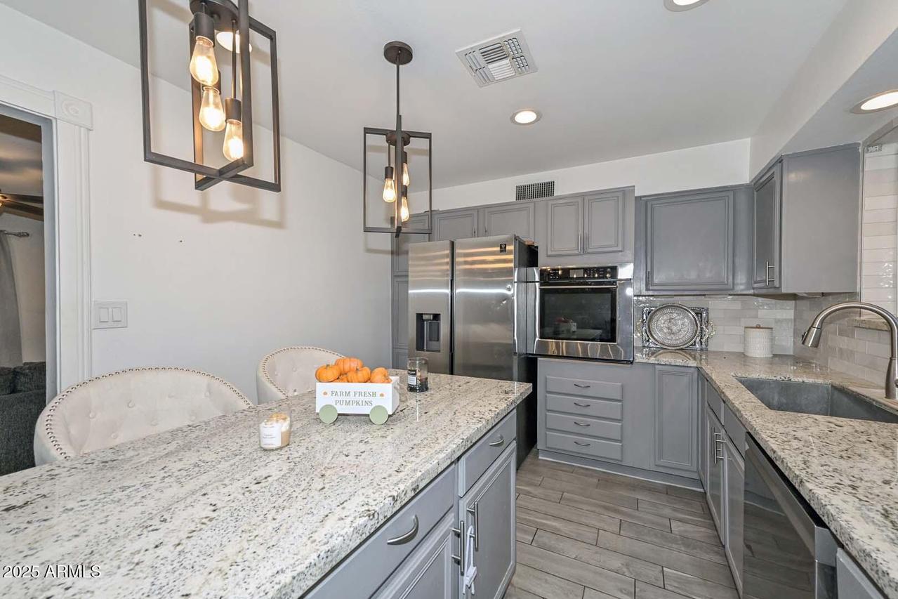 17234 N 15th Ave., Phoenix, AZ 85023