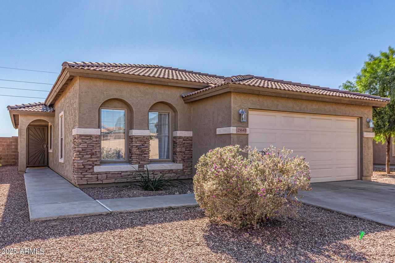 25643 W Satellite Ln., Buckeye, AZ 85326