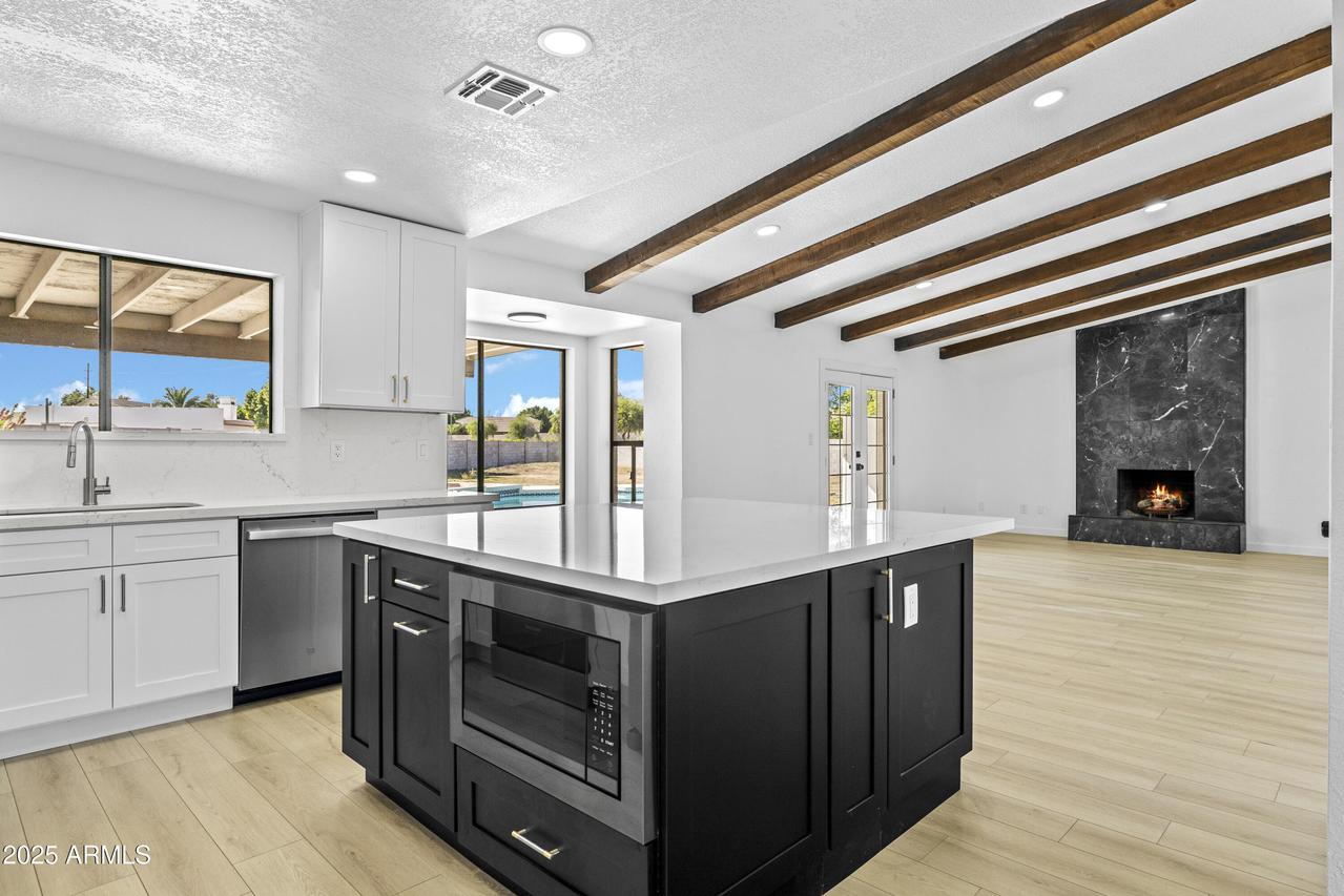 39 W Vinedo Ln., Tempe, AZ 85284