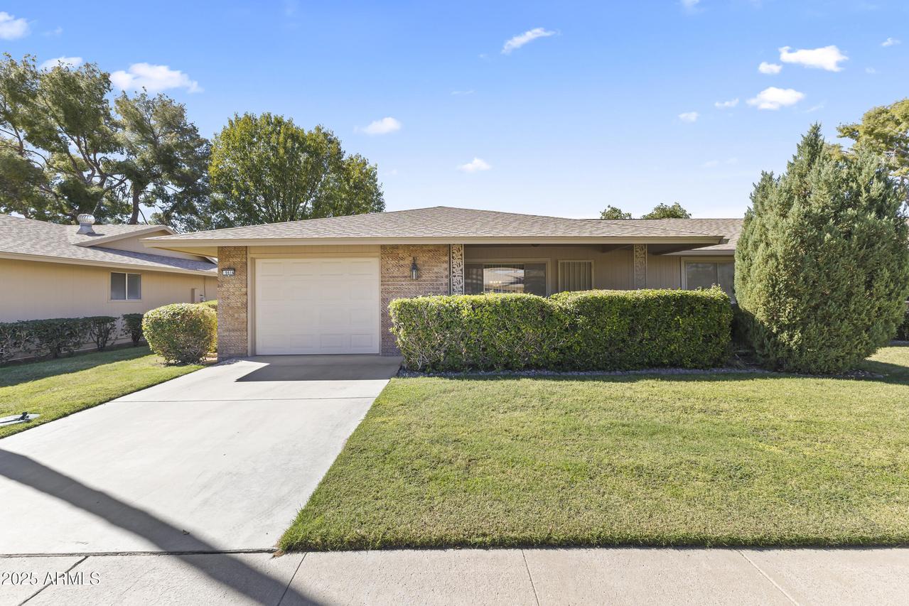 9614 N 110th Ave., Sun City, AZ 85351