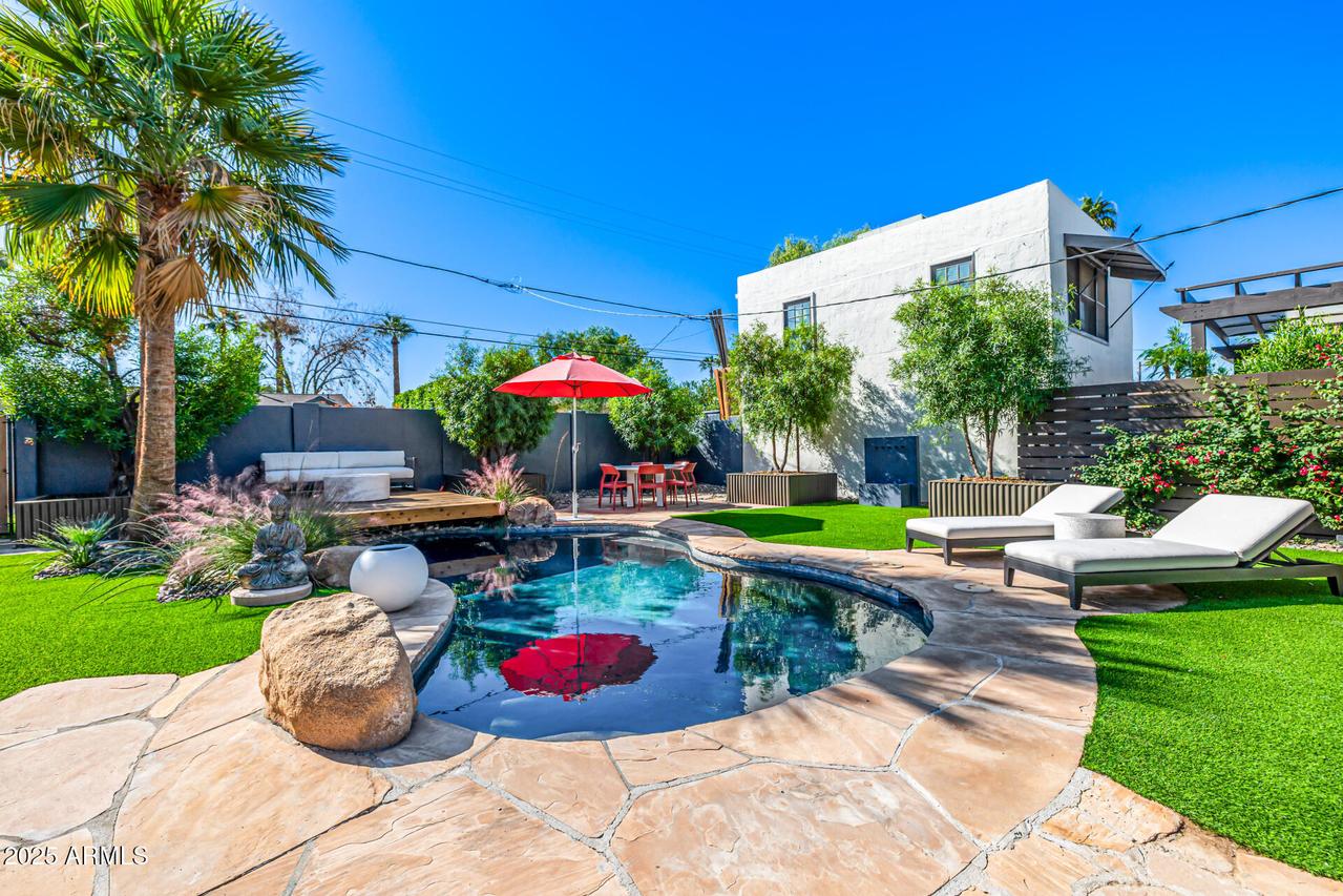 517 W Holly St., Phoenix, AZ 85003