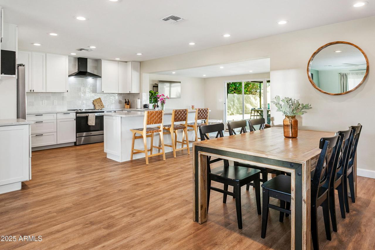 3422 E Sunnyside Dr., Phoenix, AZ 85028