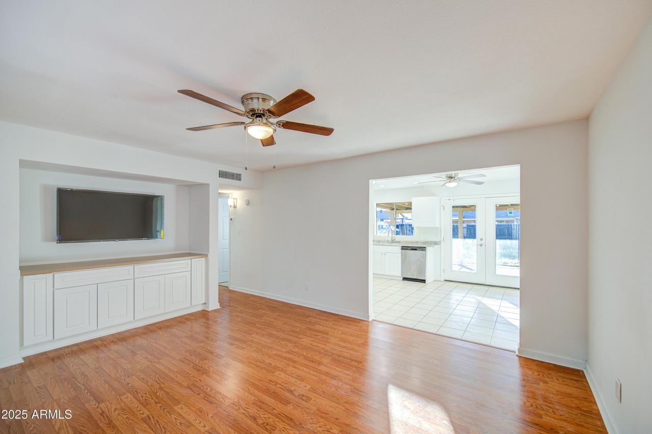 18026 N 32nd Ln., Phoenix, AZ 85053