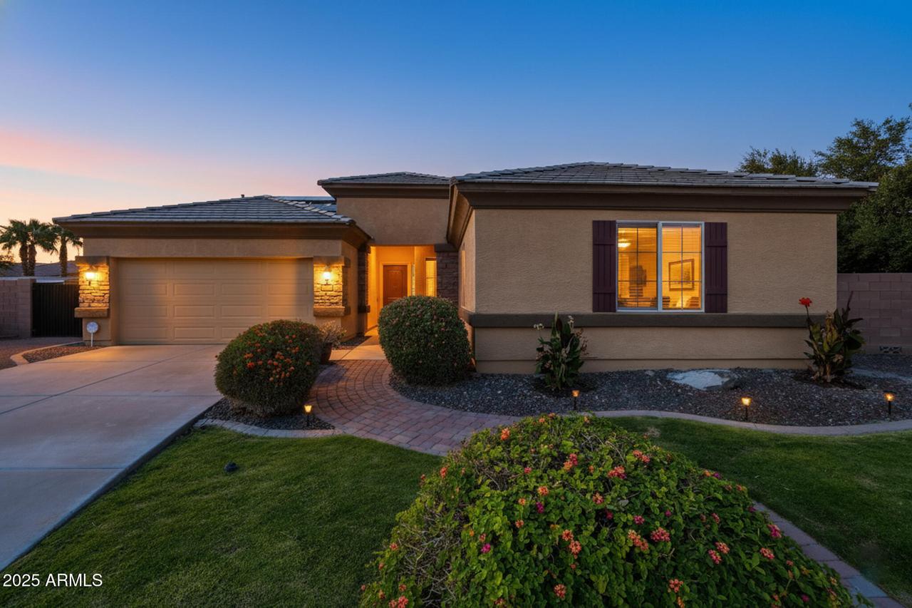 262 S 167th Ln., Goodyear, AZ 85338