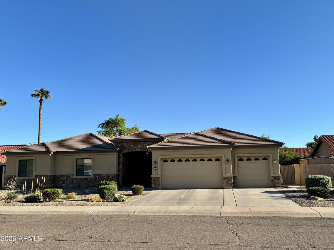 929 E Derby Dr., Tempe, AZ 85284