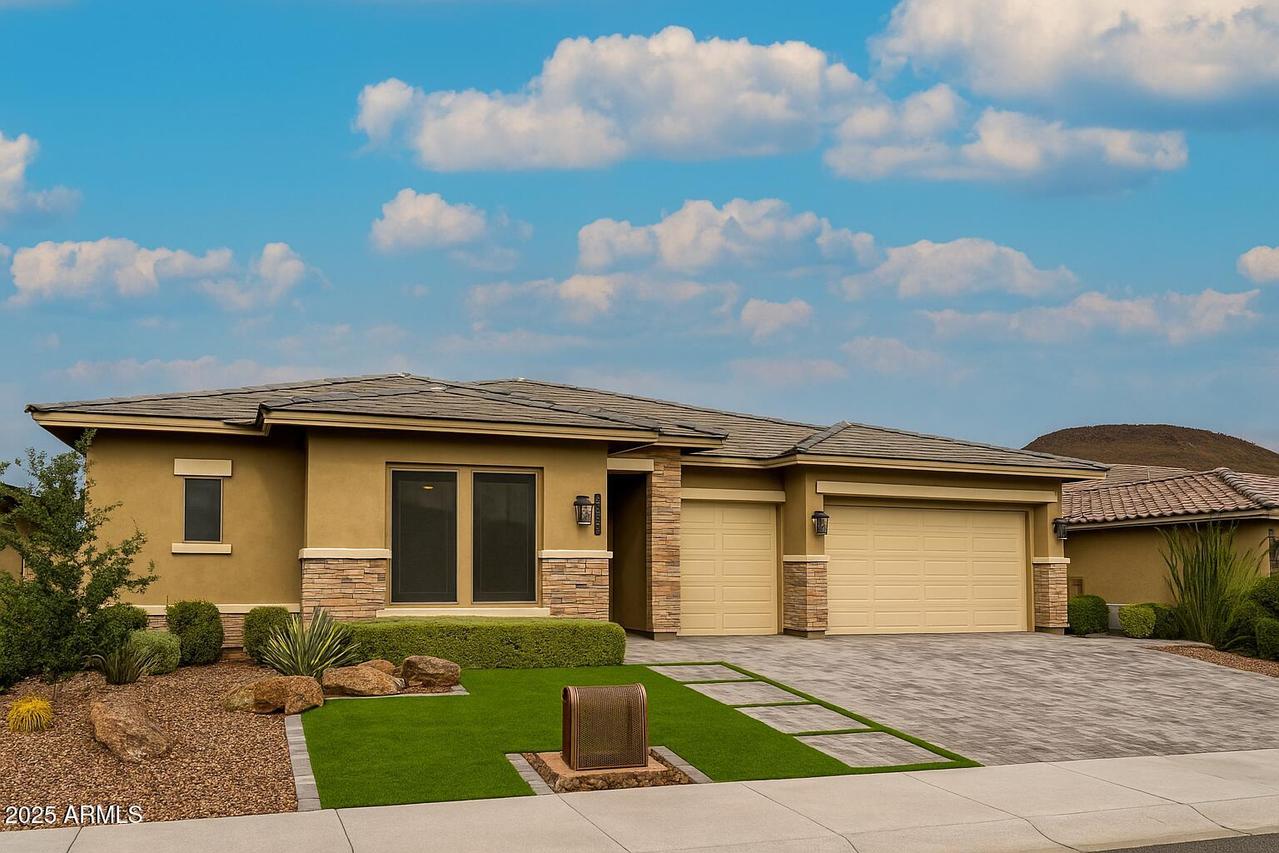 13196 W Woodstock Rd., Peoria, AZ 85383