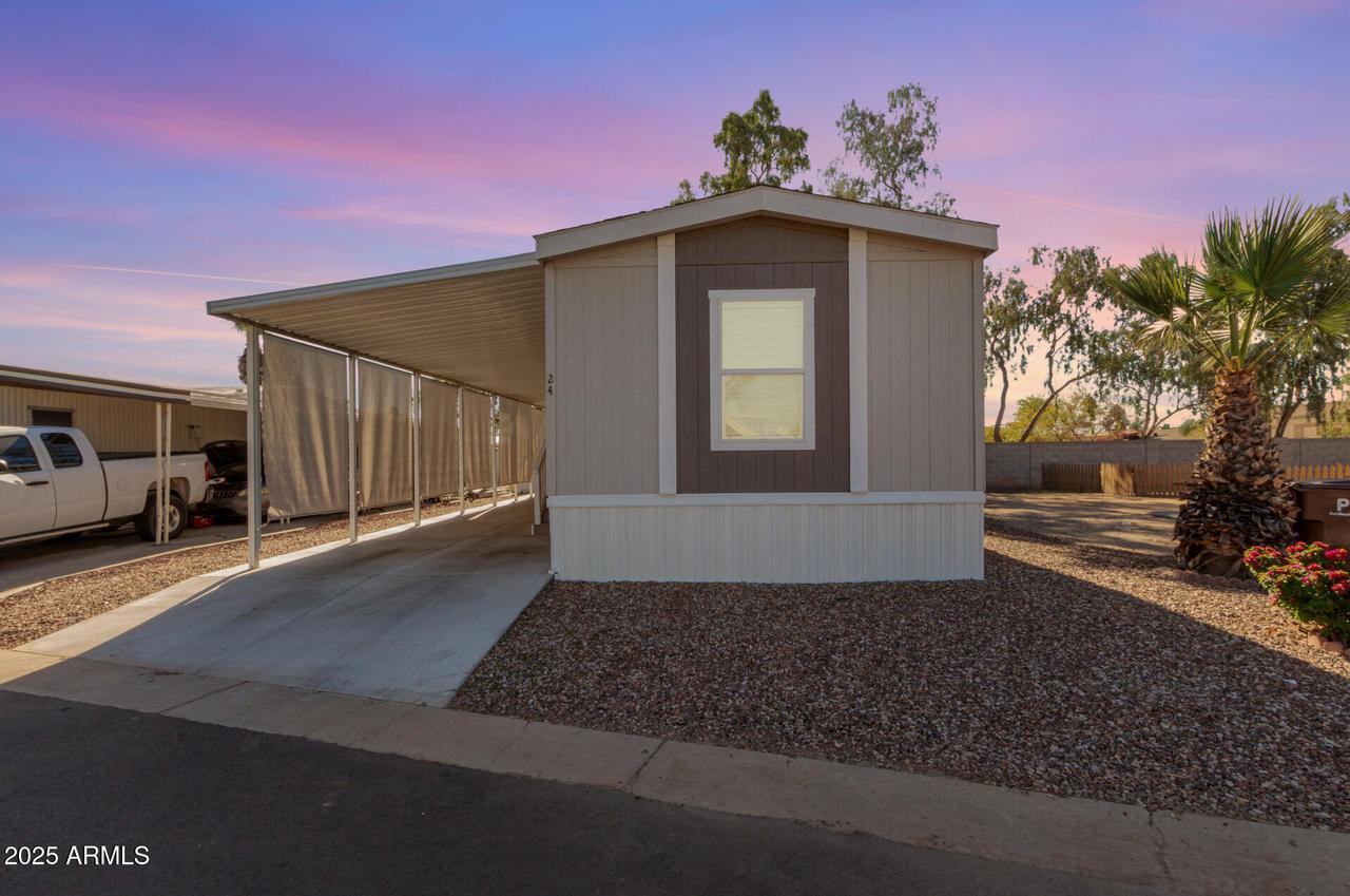 10810 N 91st Ave. #24, Peoria, AZ 85345