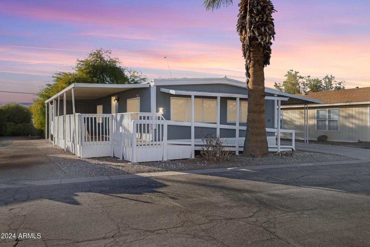 201 S Greenfield Rd. #18, Mesa, AZ 85206