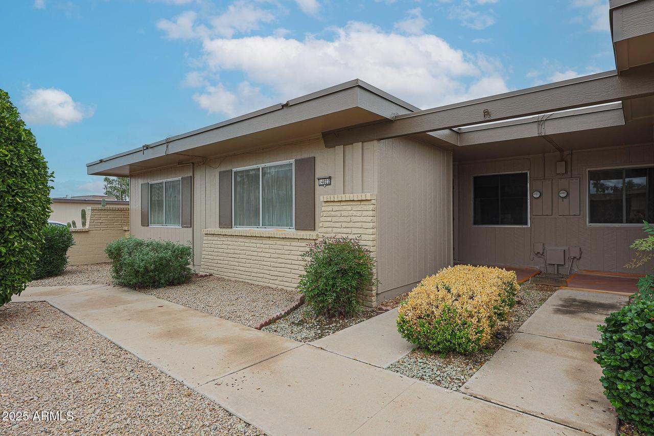 14022 N Palm Ridge Dr., Sun City, AZ 85351