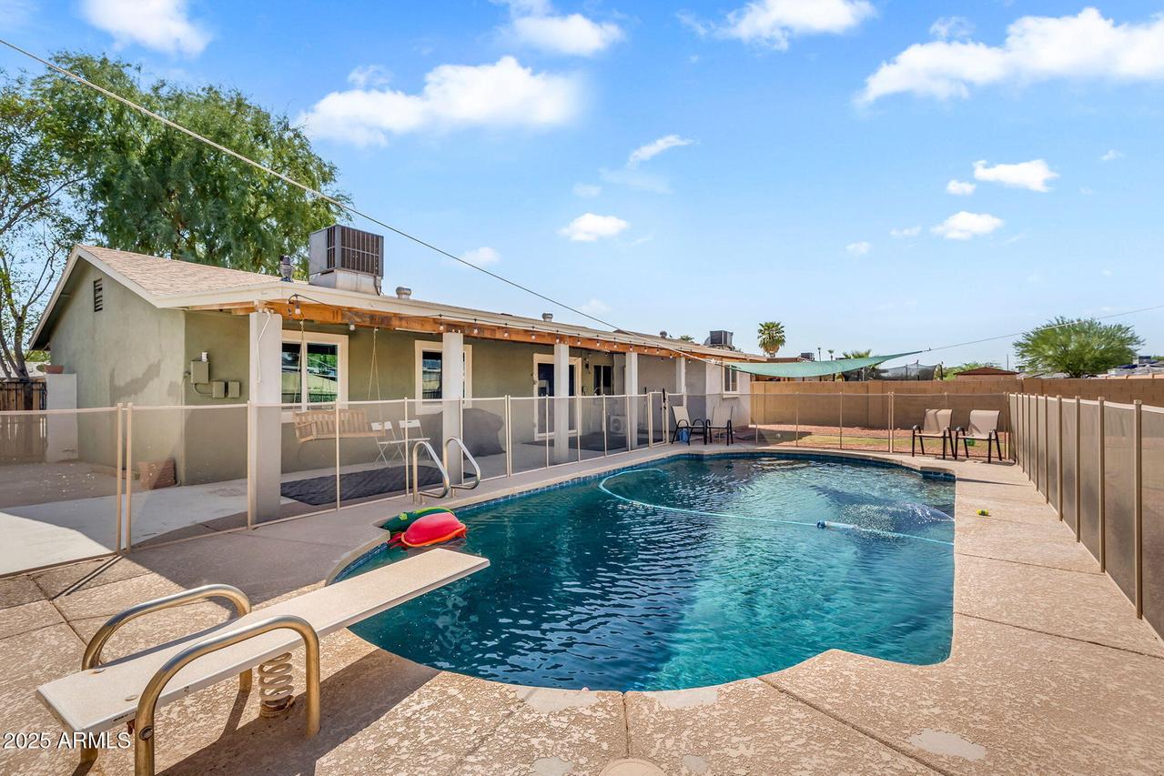 4902 W Sheridan St., Phoenix, AZ 85035