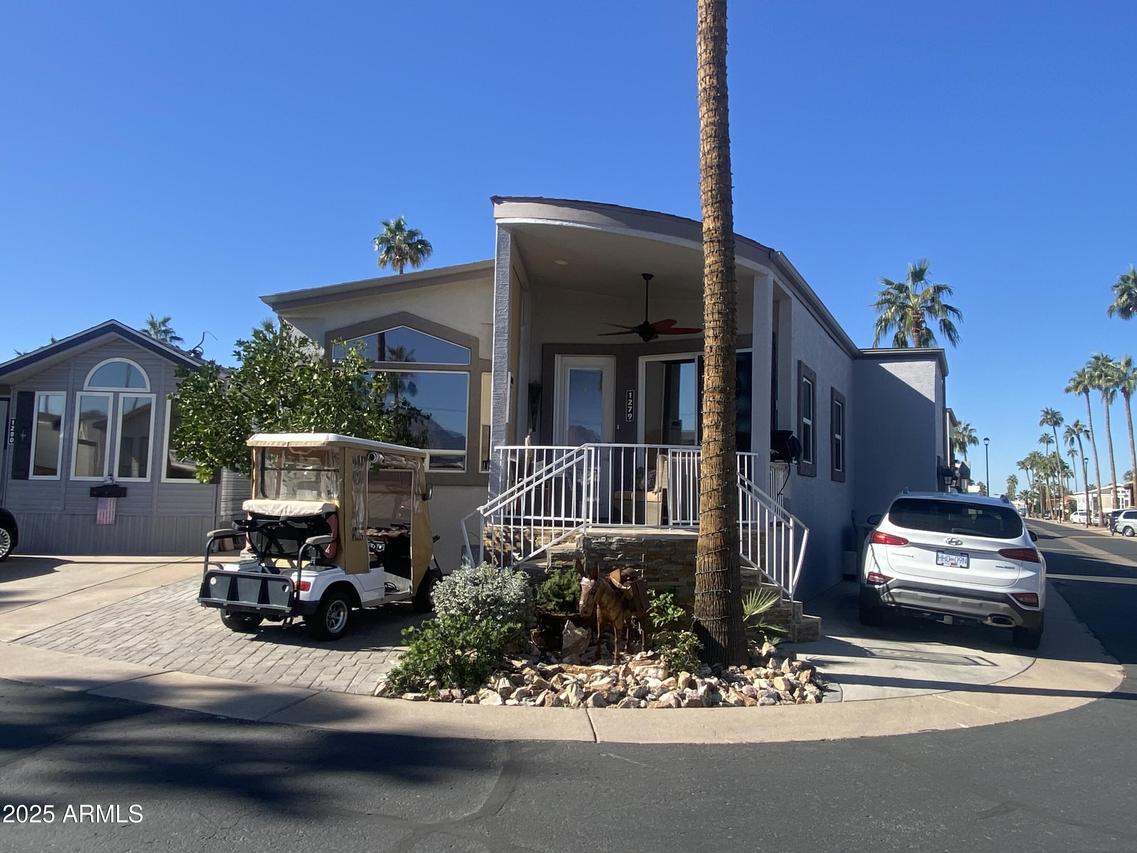 1279 S Sioux Dr., Apache Junction, AZ 85119