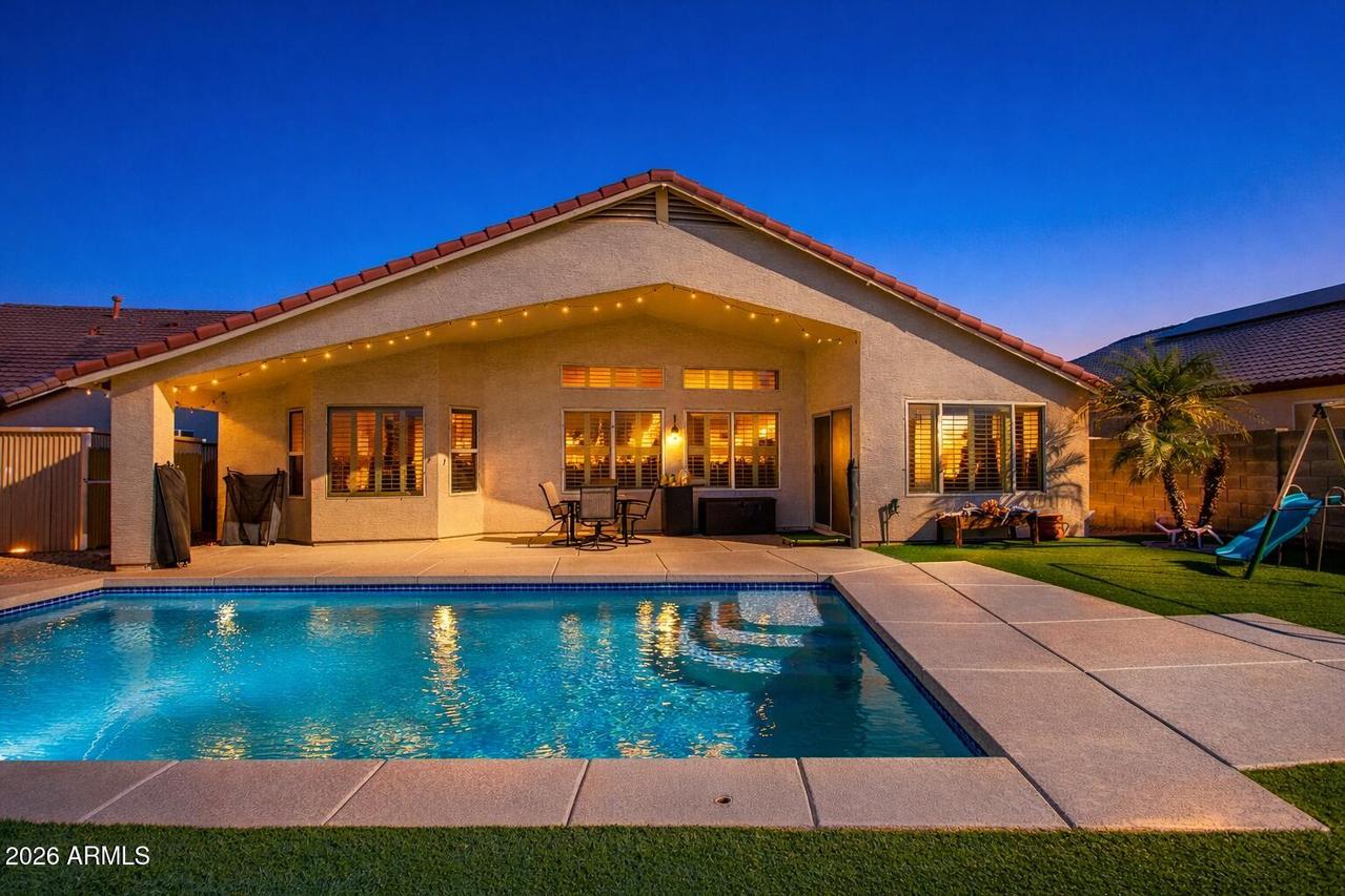 11349 E Des Moines Cir., Mesa, AZ 85207