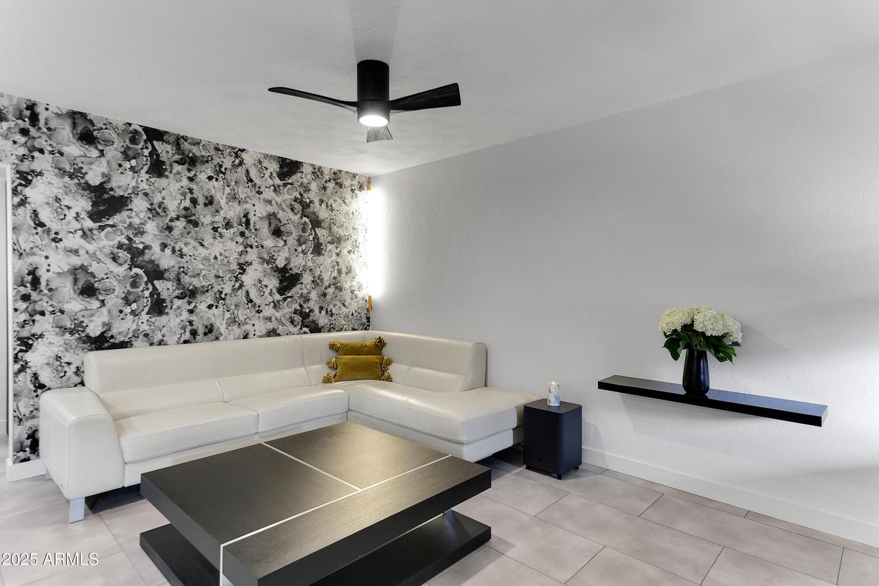 2228 E Campbell Ave. #205, Phoenix, AZ 85016