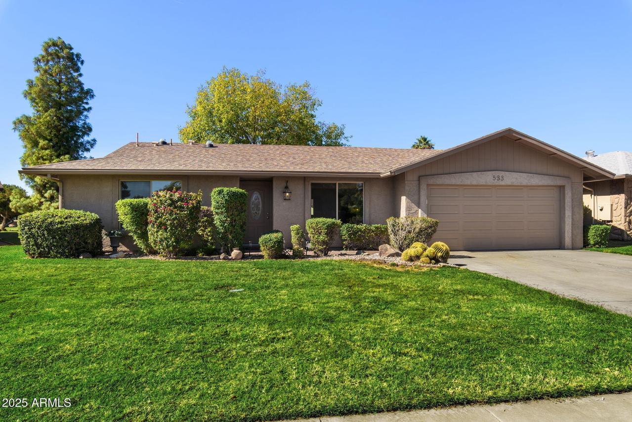 533 Leisure World, Mesa, AZ 85206
