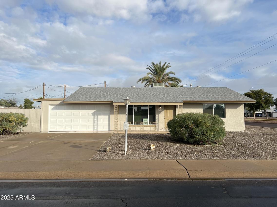 10702 W Cherry Hills Dr., Sun City, AZ 85351