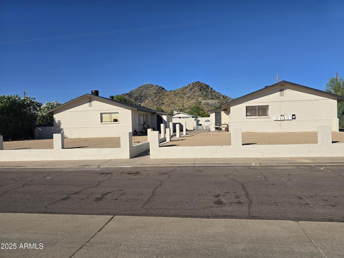 338 E Vogel Ave., Phoenix, AZ 85020
