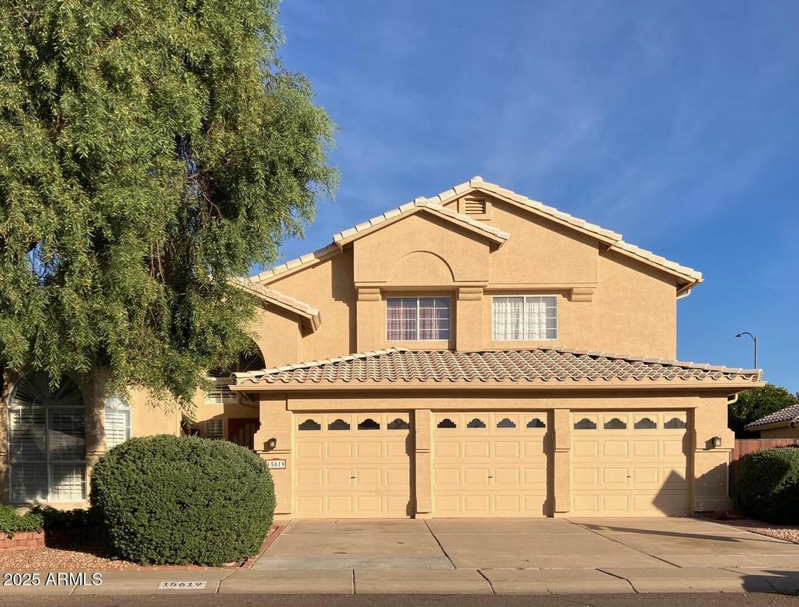 15619 N 7th Dr., Phoenix, AZ 85023