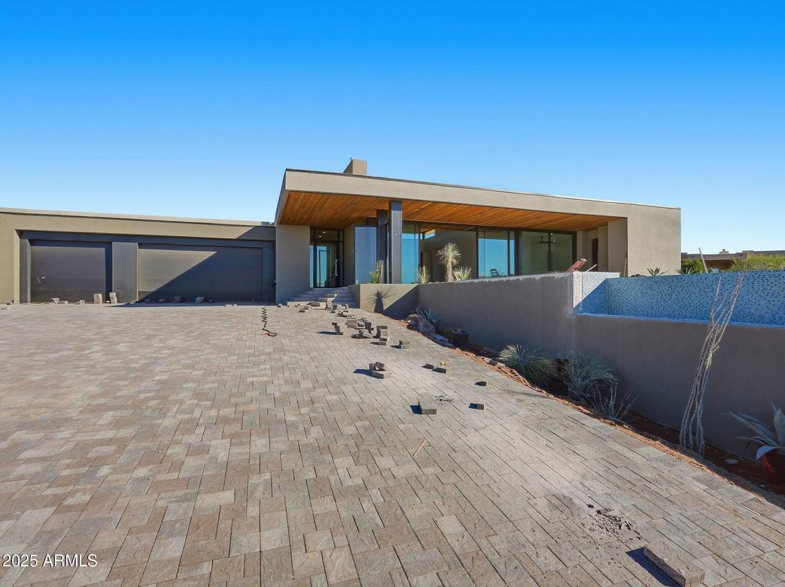 10948 E Rising Sun Dr., Scottsdale, AZ 85262