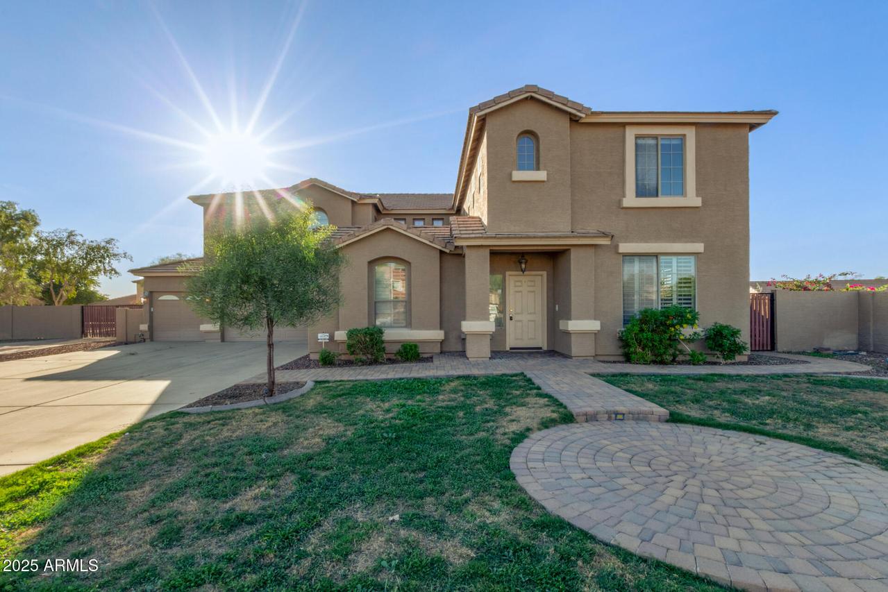 5508 N 83rd Dr., Glendale, AZ 85305