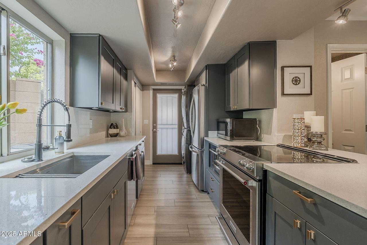 10409 N 10th St. #1, Phoenix, AZ 85020