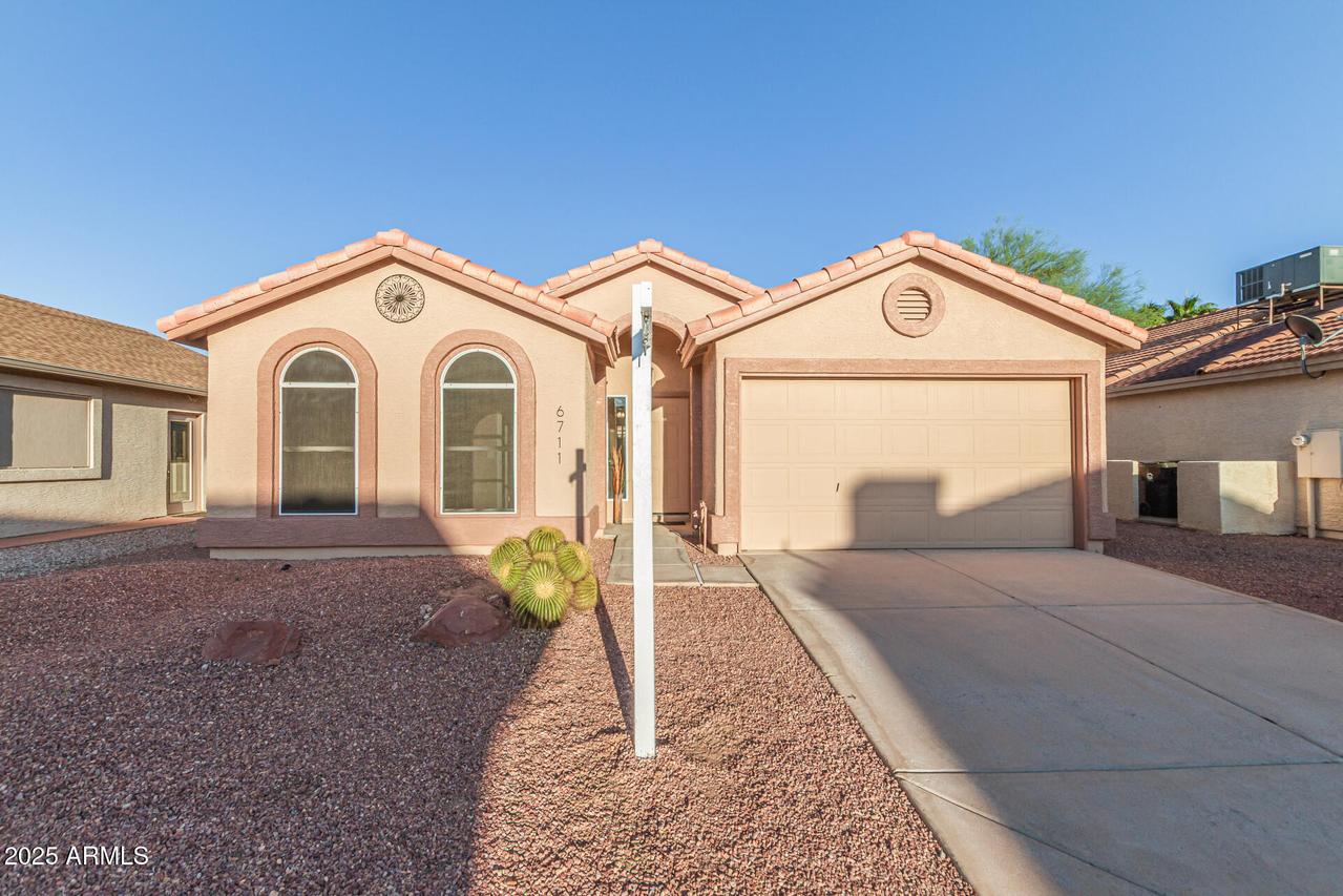 6711 S Coral Gable Dr., Chandler, AZ 85249