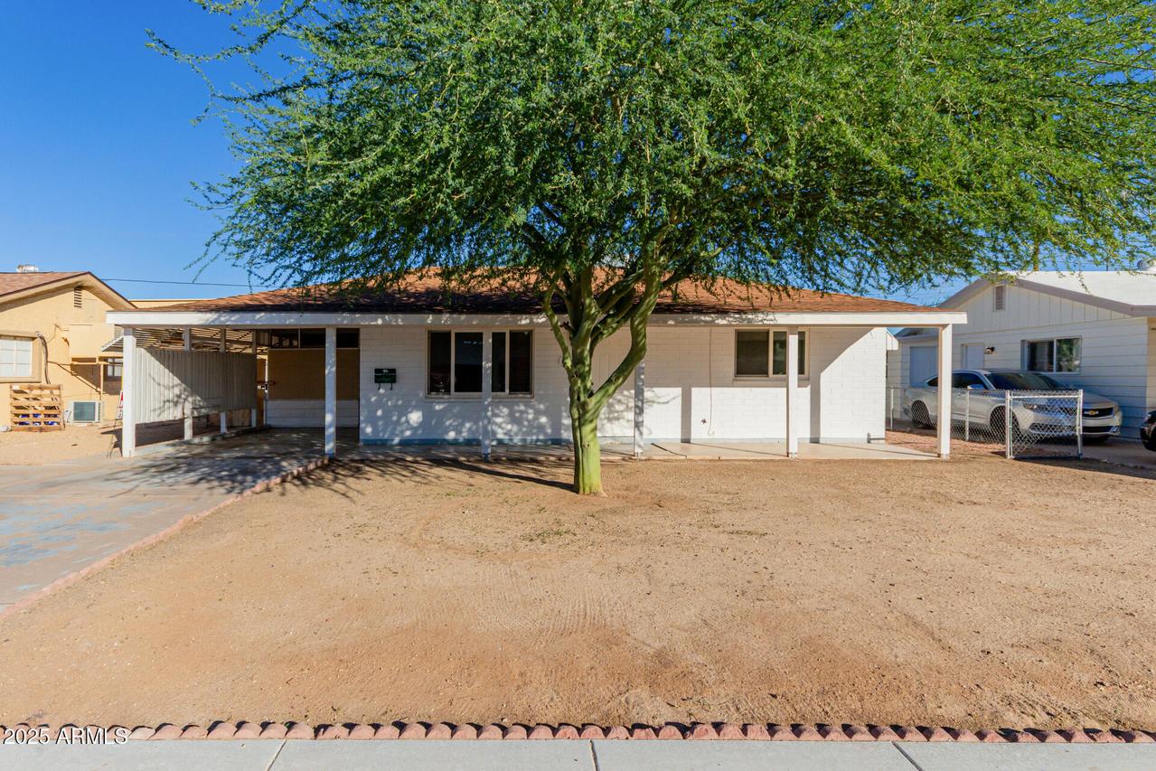 11419 N 113th Dr., Youngtown, AZ 85363