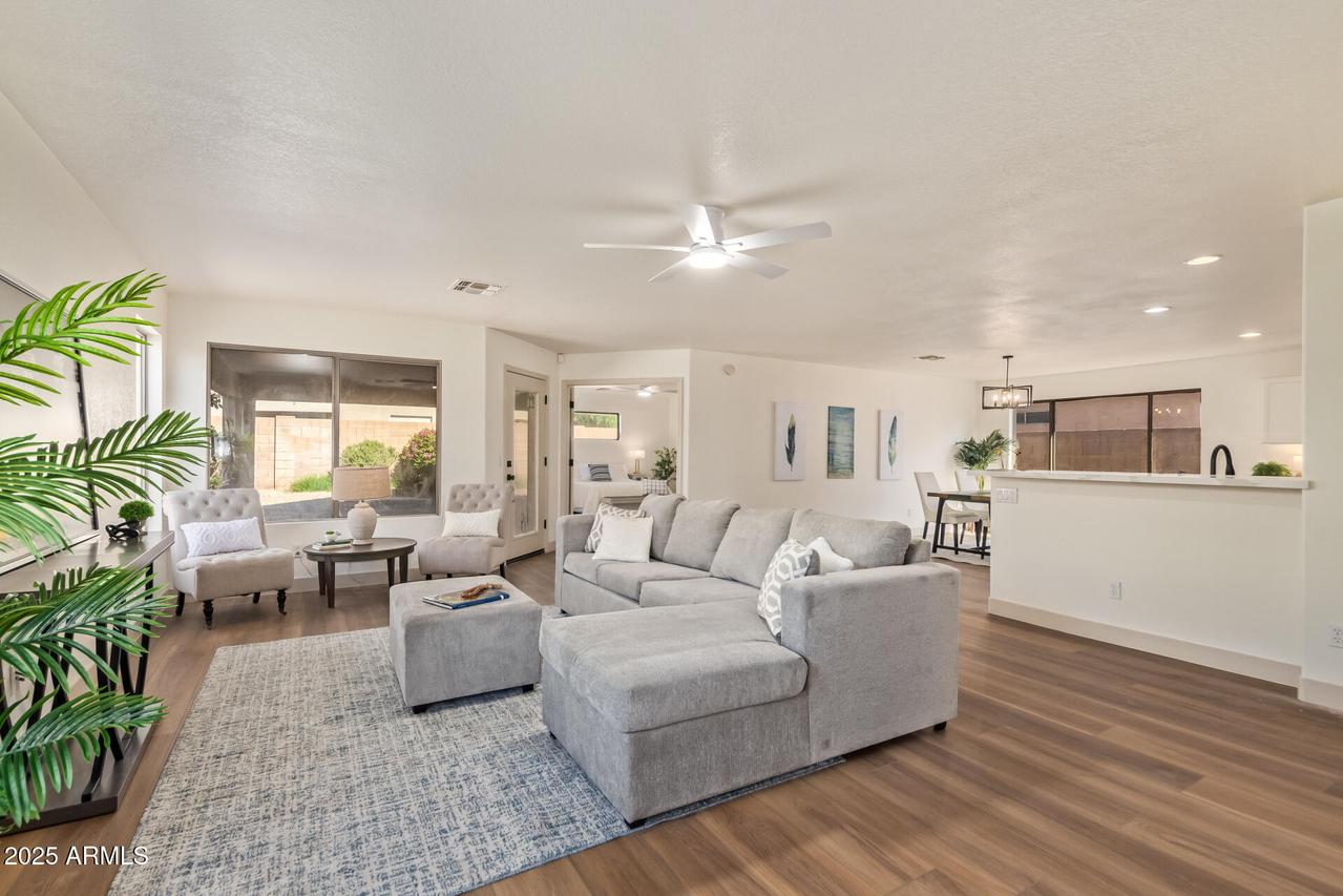 10948 E Dragoon Ave., Mesa, AZ 85208