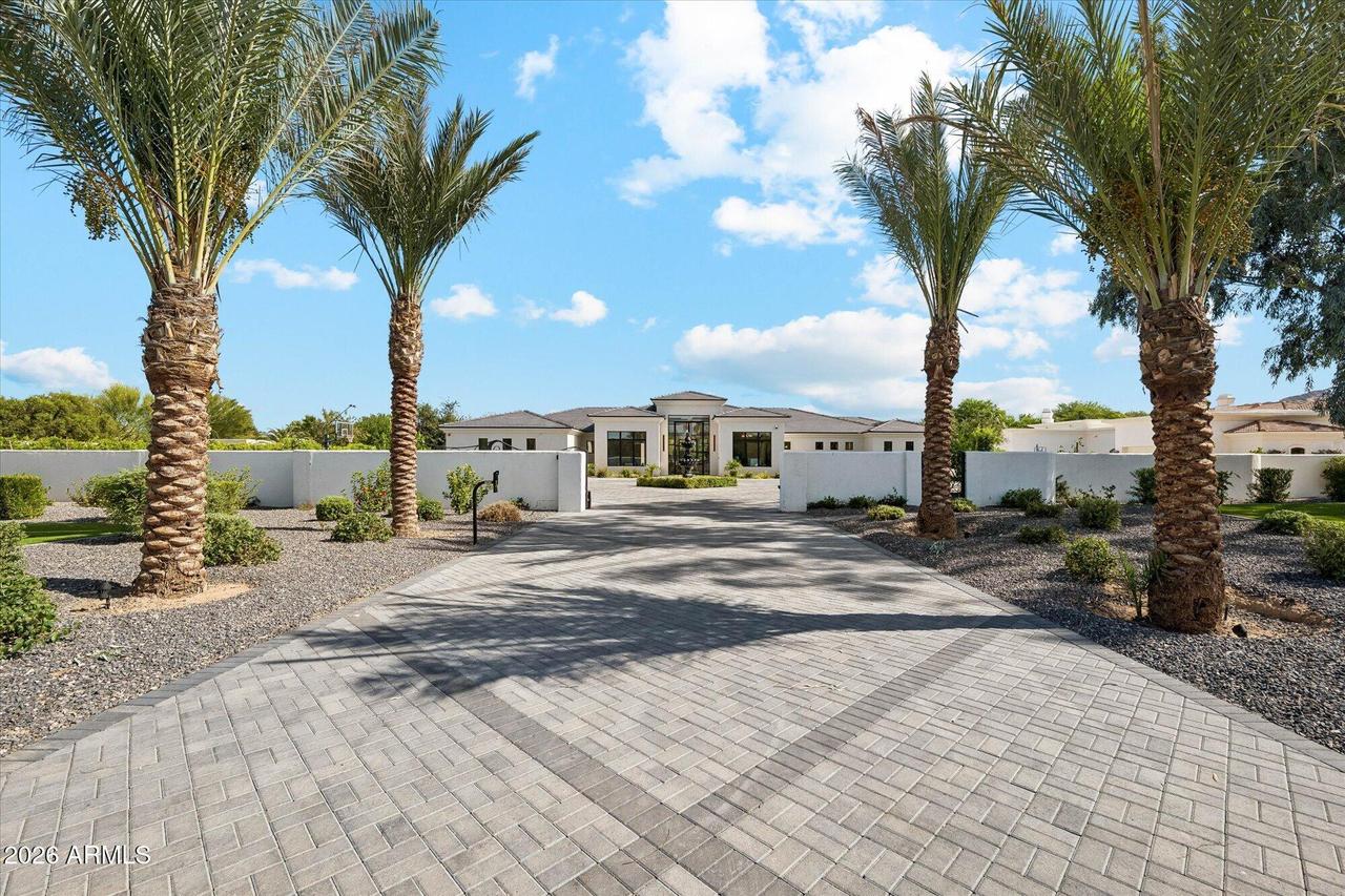 6927 E Doubletree Ranch Rd., Paradise Valley, AZ 85253