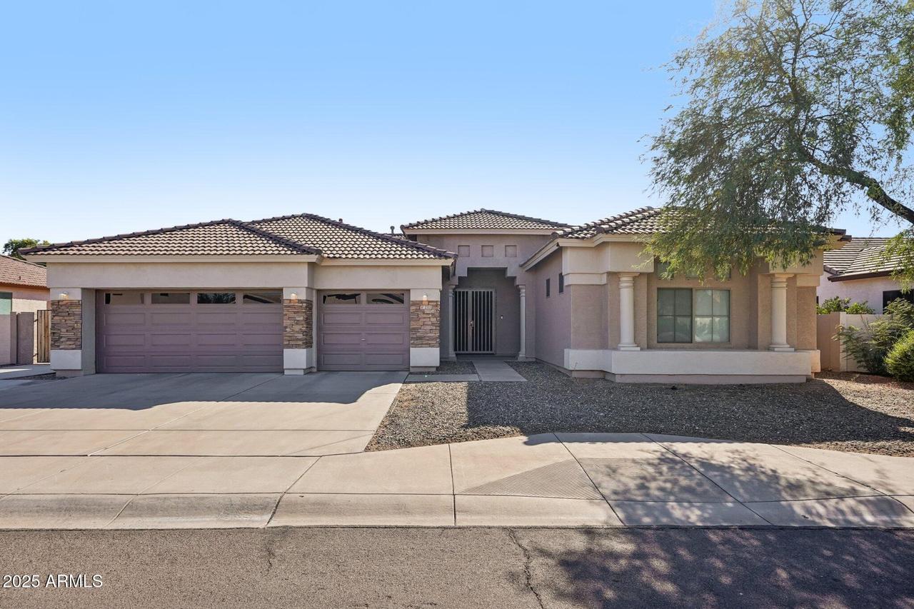 2515 W Minton St., Phoenix, AZ 85041