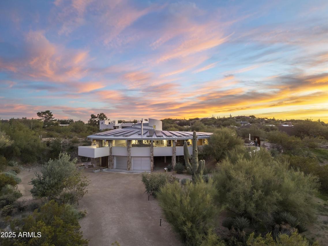 7915 E Primrose Path, Carefree, AZ 85377