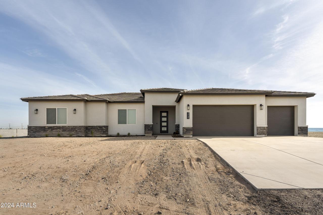 7721 S 220th Ln., Buckeye, AZ 85326