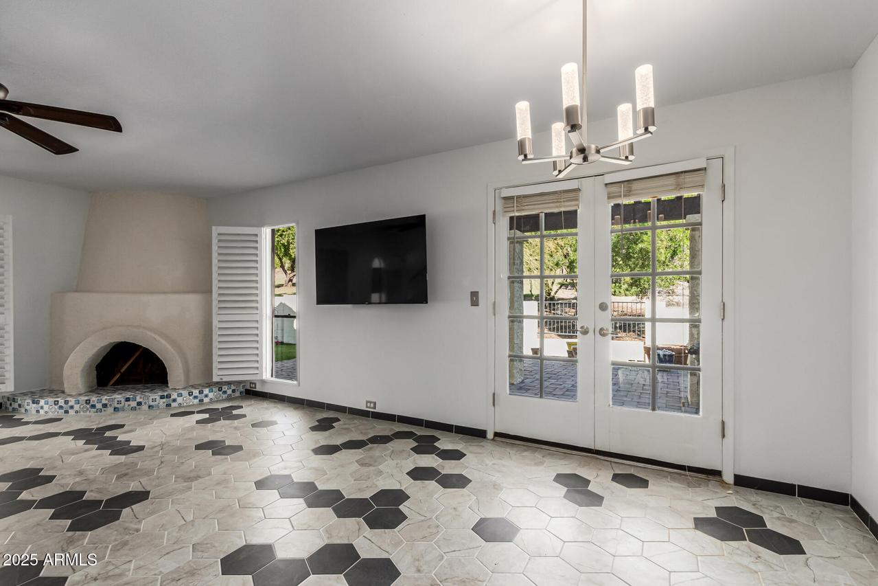 8445 S 48th St. #2, Phoenix, AZ 85044