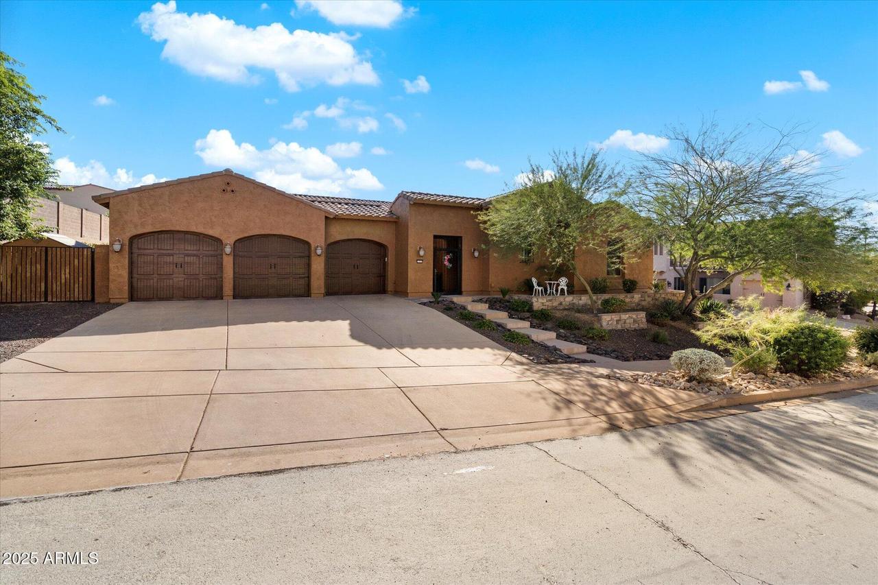 2323 W Villa Cassandra Dr., Phoenix, AZ 85086