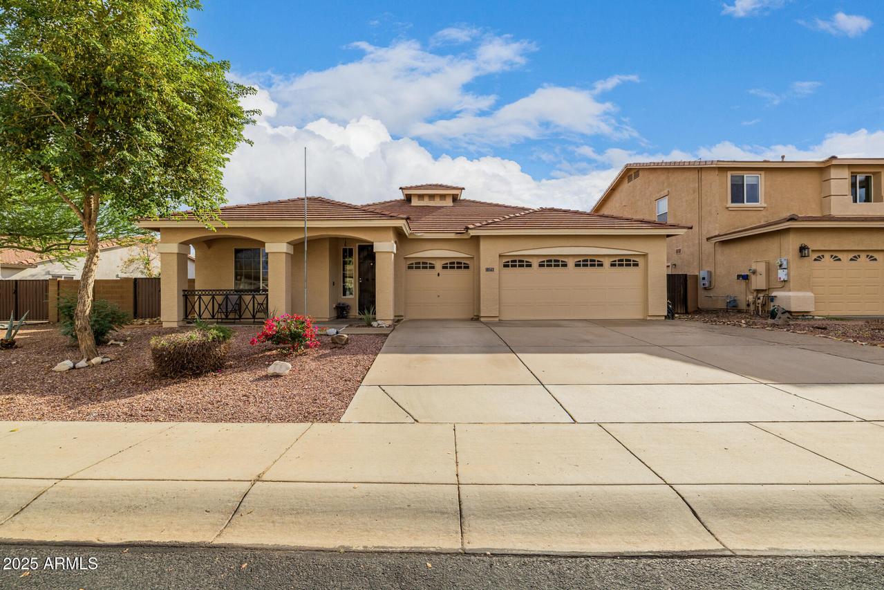 18567 W Onyx Ave., Waddell, AZ 85355