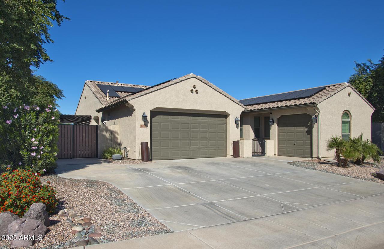 1690 E Nightingale Ln., Gilbert, AZ 85298