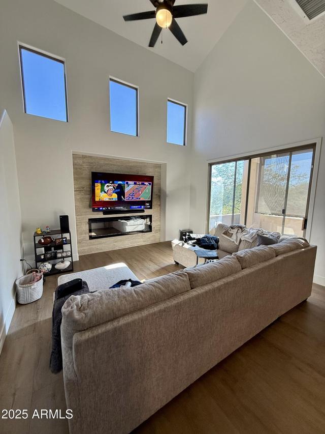 16420 N Thompson Peak Pkwy. #1009, Scottsdale, AZ 85260