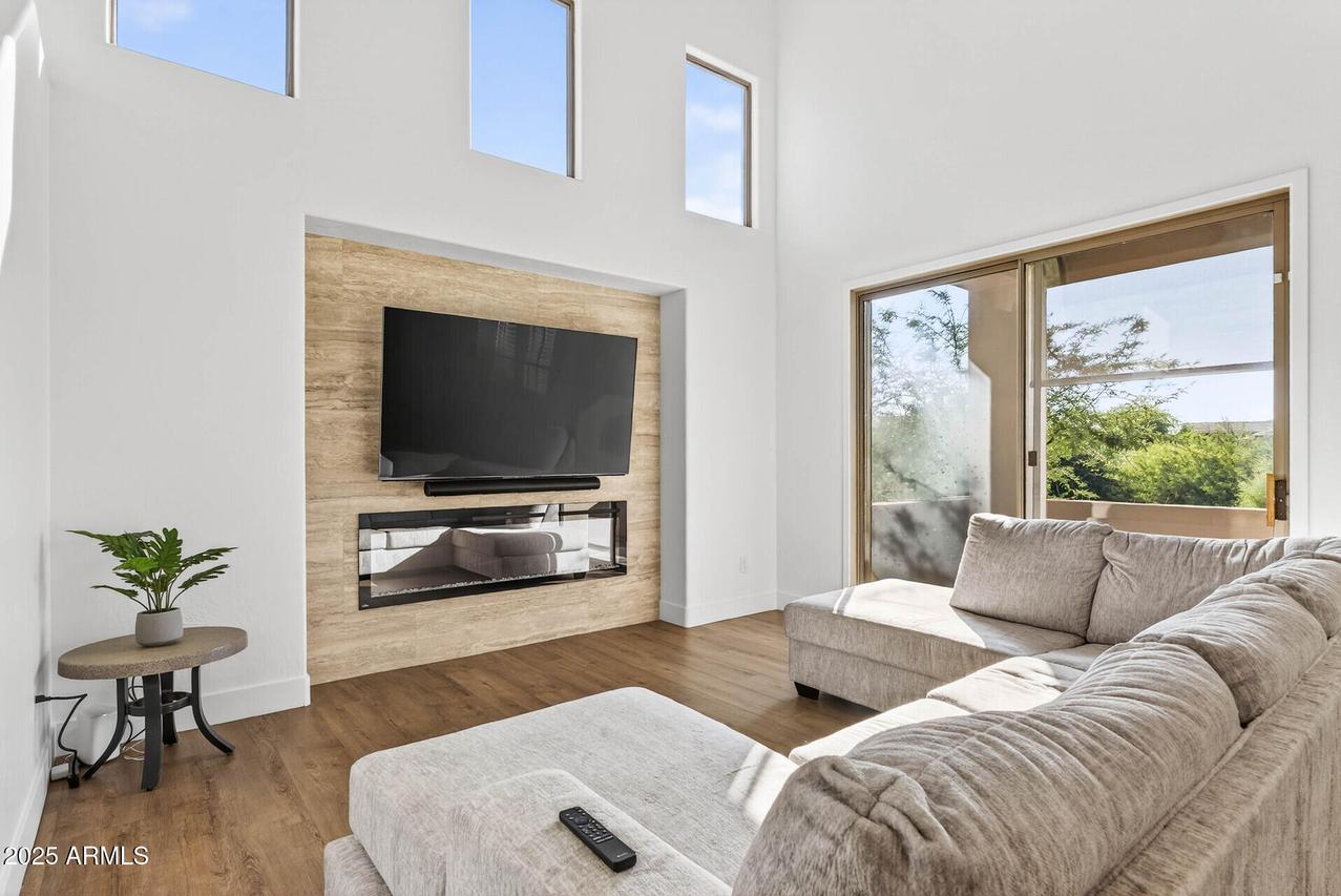16420 N Thompson Peak Pkwy. #1009, Scottsdale, AZ 85260