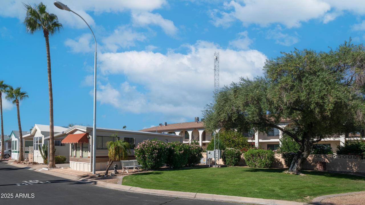 502 Jaspar Dr., Apache Junction, AZ 85119