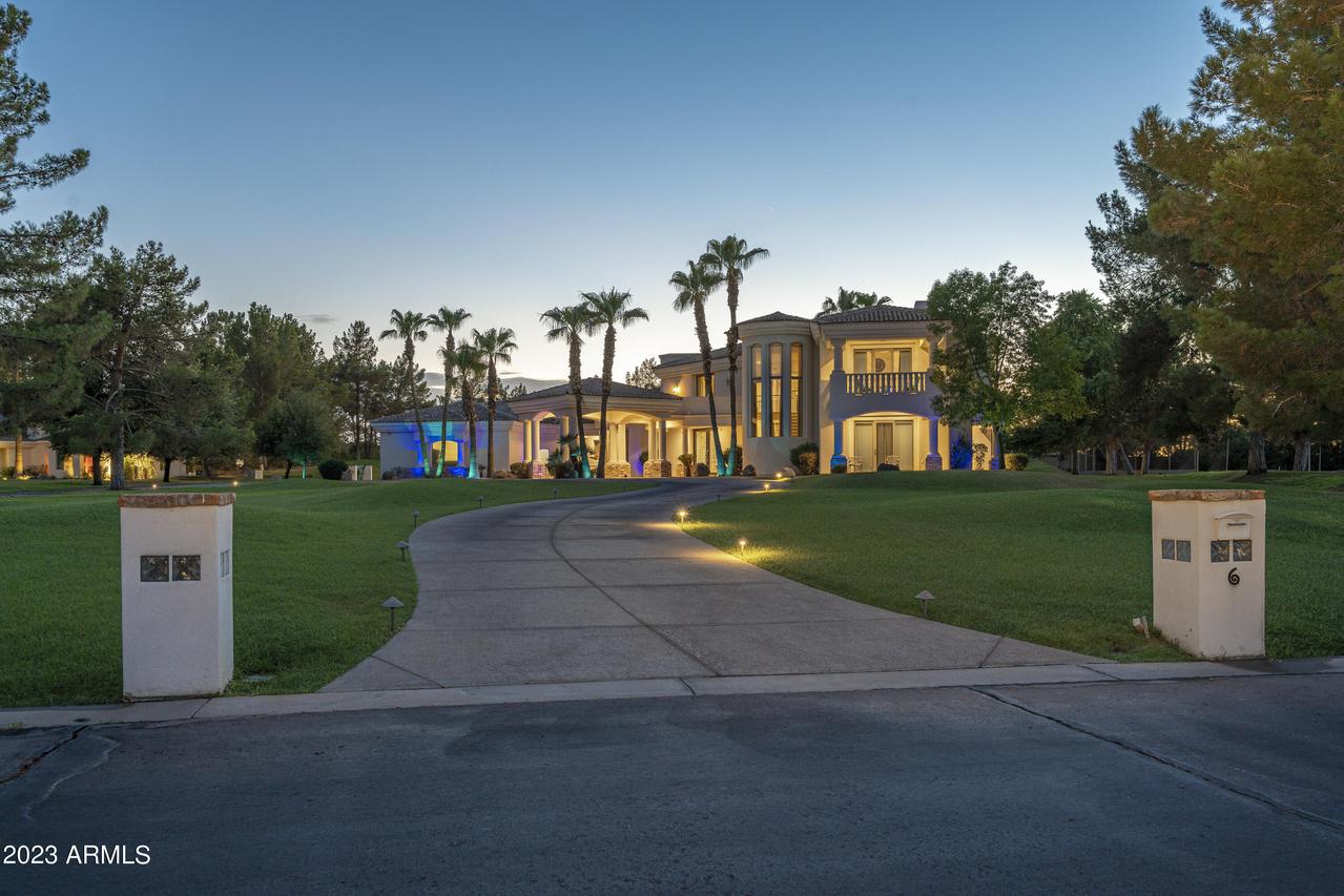 6 E Oakwood Hills Dr., Chandler, AZ 85248